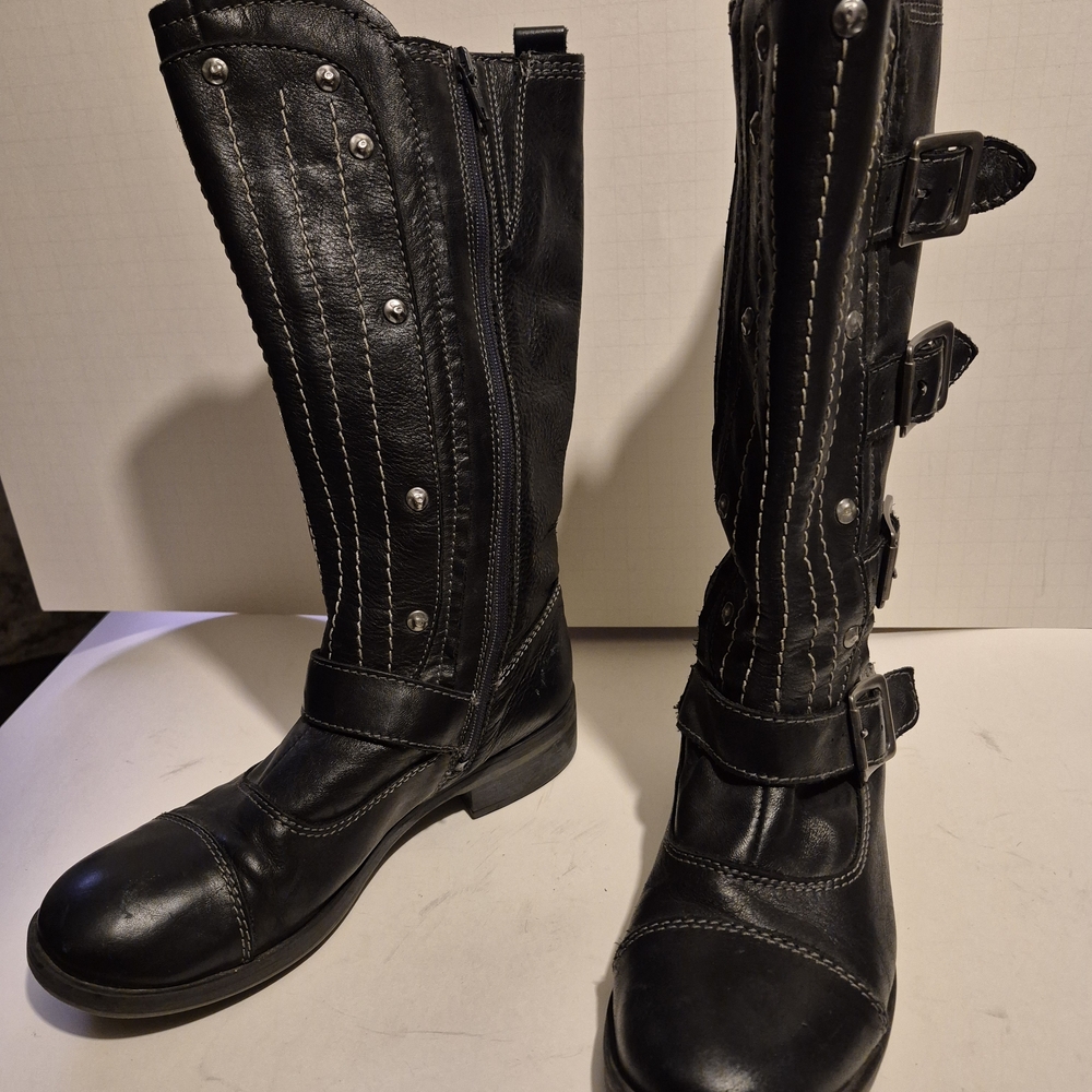 Sleek Black Combat Boots for Women